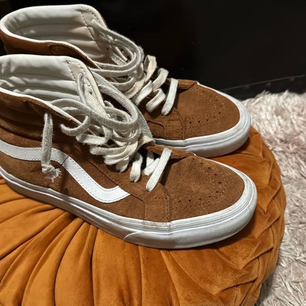 Vans SK8-Hi Brown Pig Suede High Top Sneakers Size 6.0 Women's (4.5 Men’s)